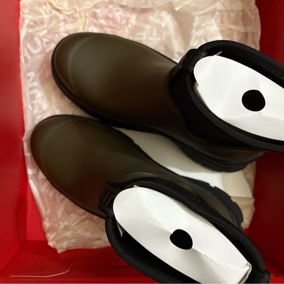 Hunter Olive and Black Ankle Boots - Picture 4 of 7